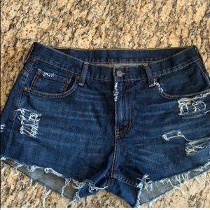 LEVI’s 569 High Rise Distressed Upcycled Fray